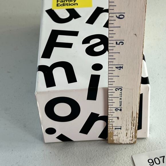 Card Against Humanity Family Edition Game Age 8+ 600 Cards - Picture 8 of 8